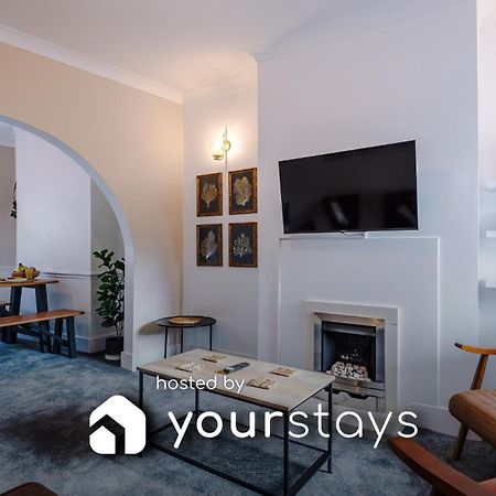 Stoke-on-Trent Oxford House By Yourstays - 3 Bedroom House In Newcastle-Under-Lyme מראה חיצוני תמונה